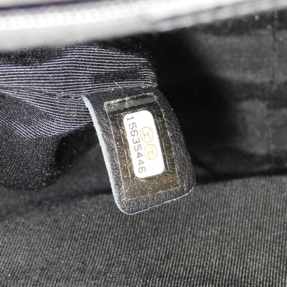 Le boy chanel tote bag available for trade(sold) - Picture 14 of 17